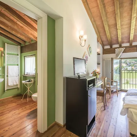 Ca Del Çiftlik konaklama Gravedona